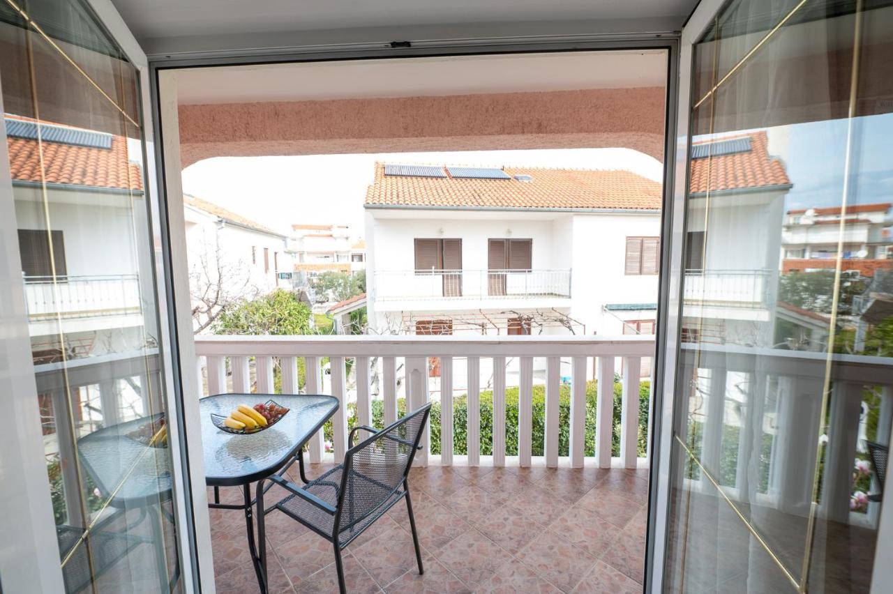 Apartmani Marin No1. Vodice Exteriör bild