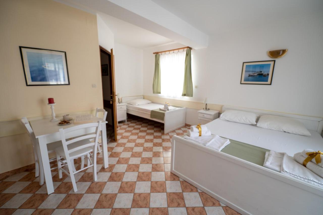 Apartmani Marin No1. Vodice Exteriör bild