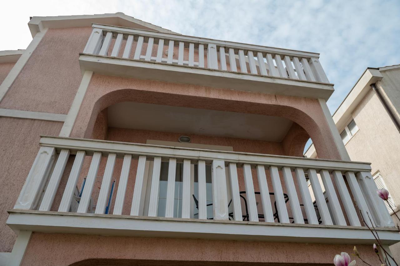 Apartmani Marin No1. Vodice Exteriör bild